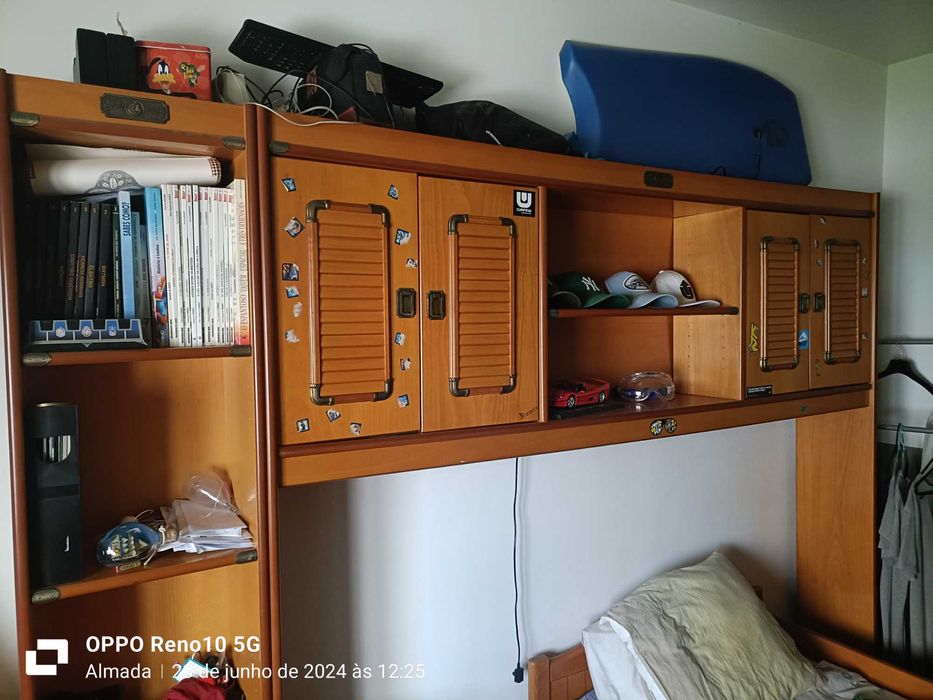 Vende-se estudio com duas camas