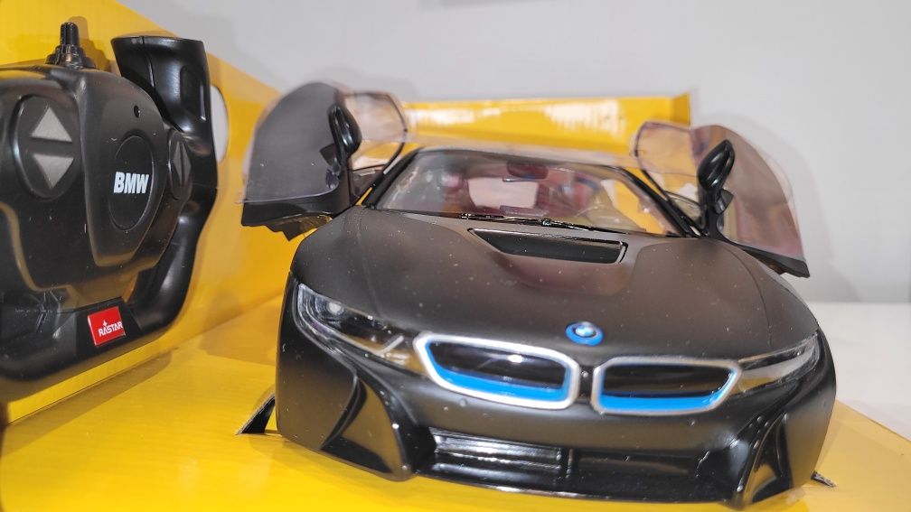 Samochod zdalnie sterowany na baterie BMWi8