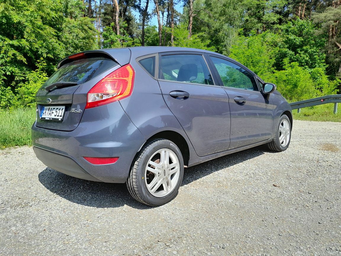 Ford Fiesta 5d 1.6 tdci/hdi 5L/100km Nowe Opony Klima z Niemiec