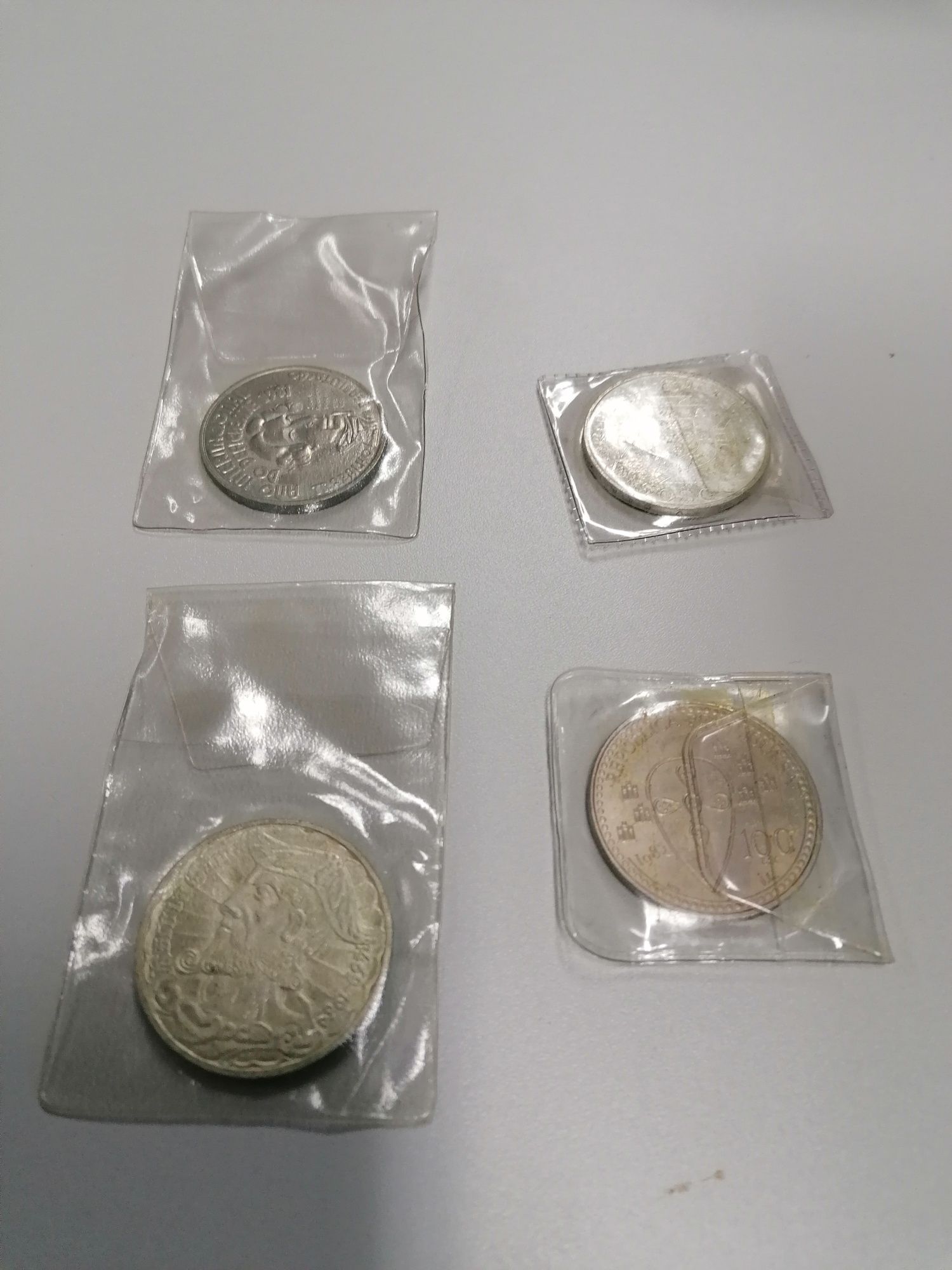 Varias moedas de coleção