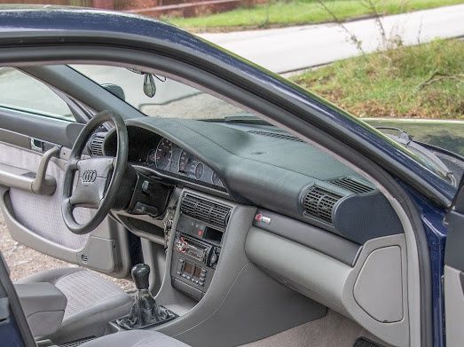 Audi A6C4 1.8 benzyna