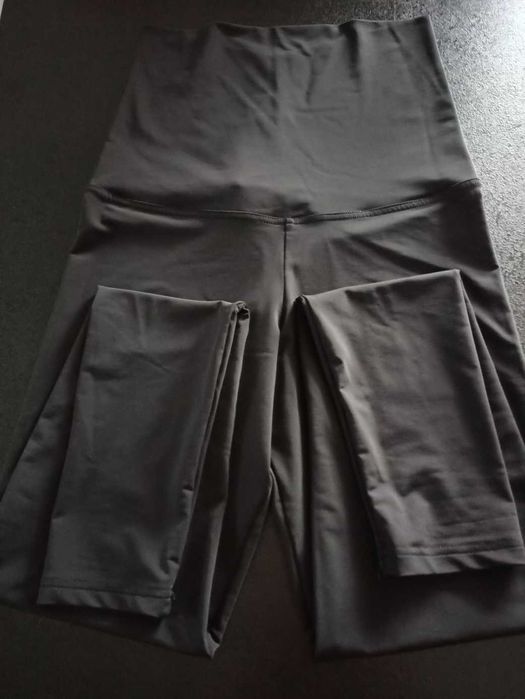 Лосины для спорта .  б/у. ДОГОВОРНАЯ.