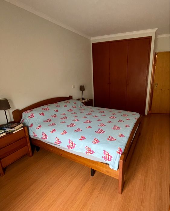 Mobilia quarto em cerejeira