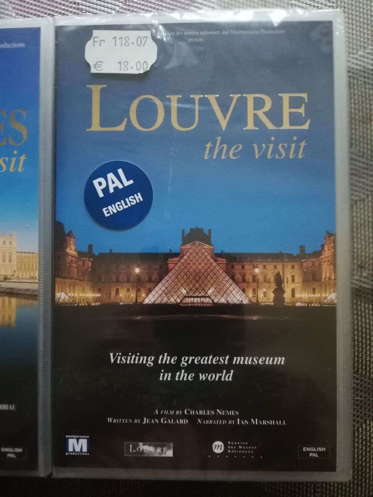 Kasety VHS pal szt.2 Luwr,Wersal