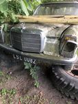 Prywatnie sprzedam Mercedesa 220D