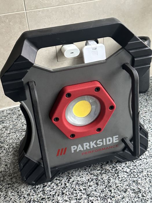 parkside прожектор 10 lm із блоком на 220v