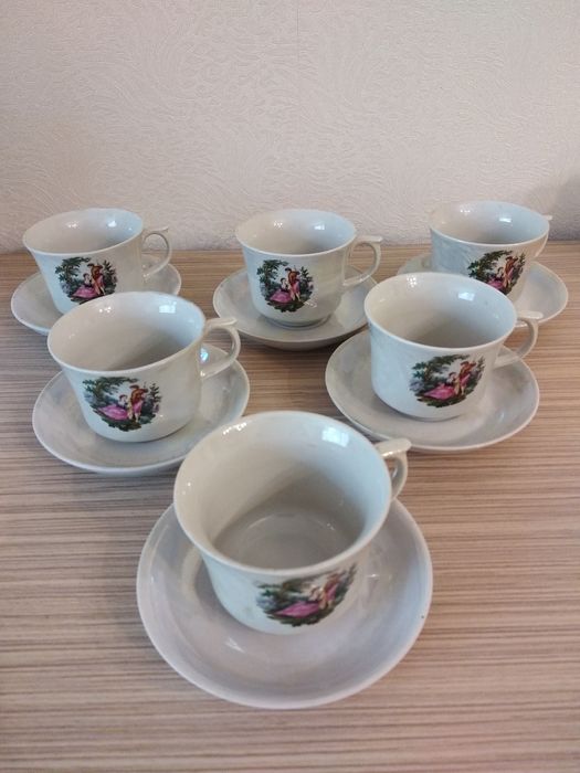 Хрустальные изделия, тарелки