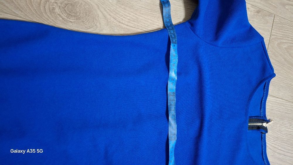 Гарненька  сукня