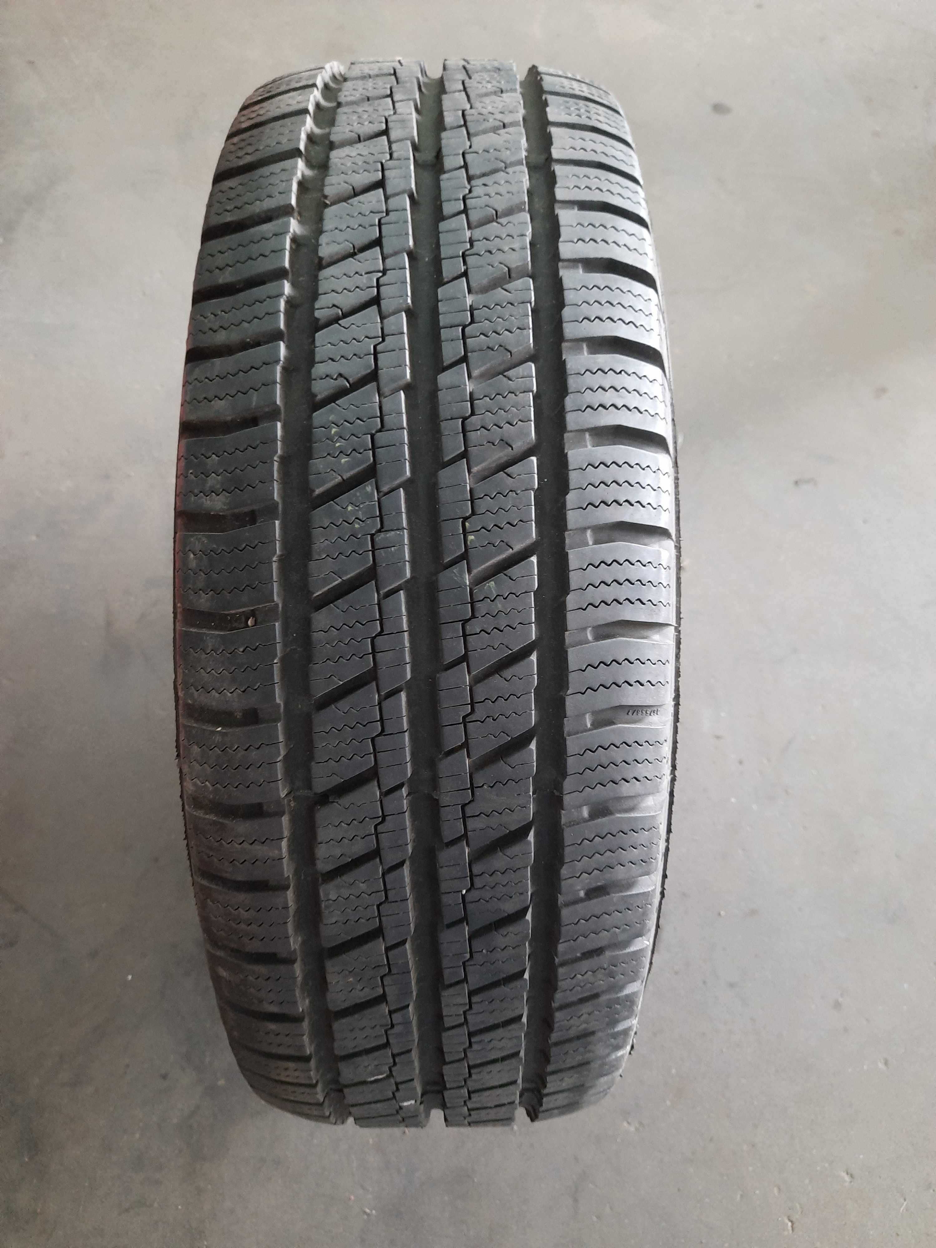 Opona 205/65R15C 102/100T Barum Snovanis