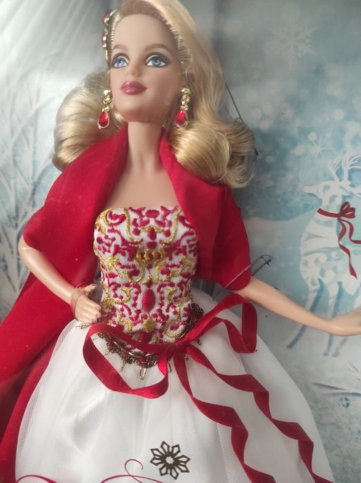 коллекционная кукла Барби Barbie holiday 2010
