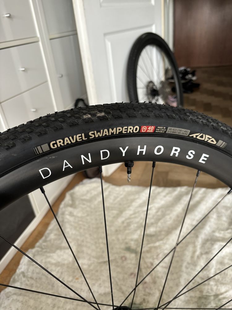 Dwie Tufo Gravel Swampero 40 mm