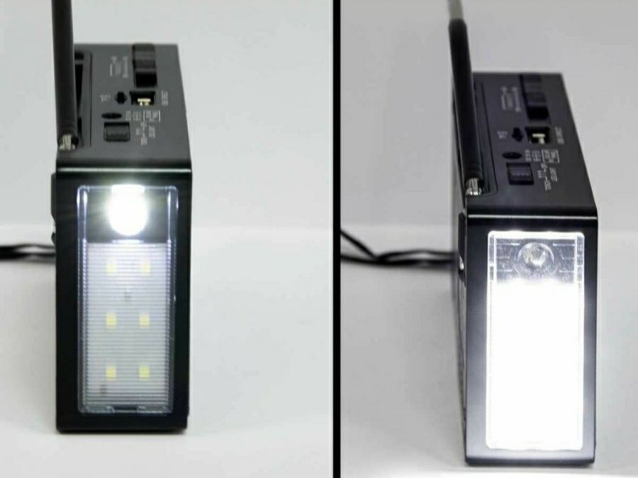 Радіо приймач з Лiхтарем.Новый