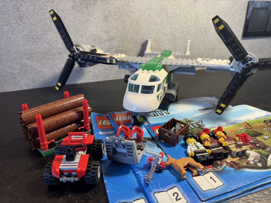 LEGO 60021 City Airport Cargo Heliplane zestaw samolot klocki