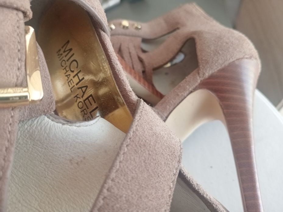 Sandálias Michael Kors novas 6,5