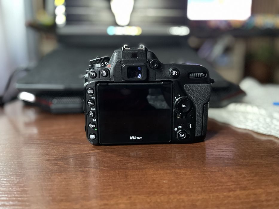 Nikon D7500 body