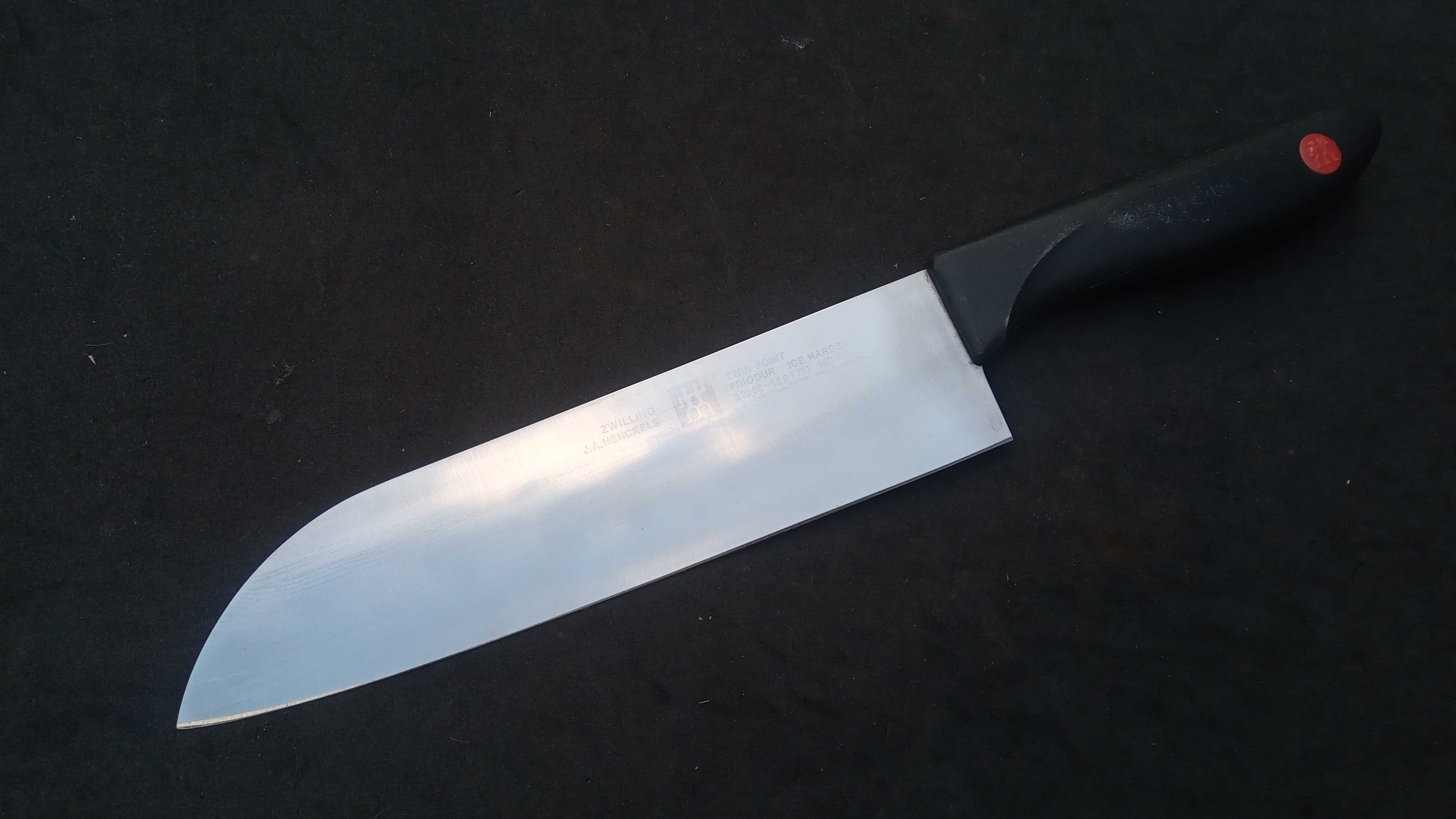 Nóż Zwilling J.A. Henckels santoku
