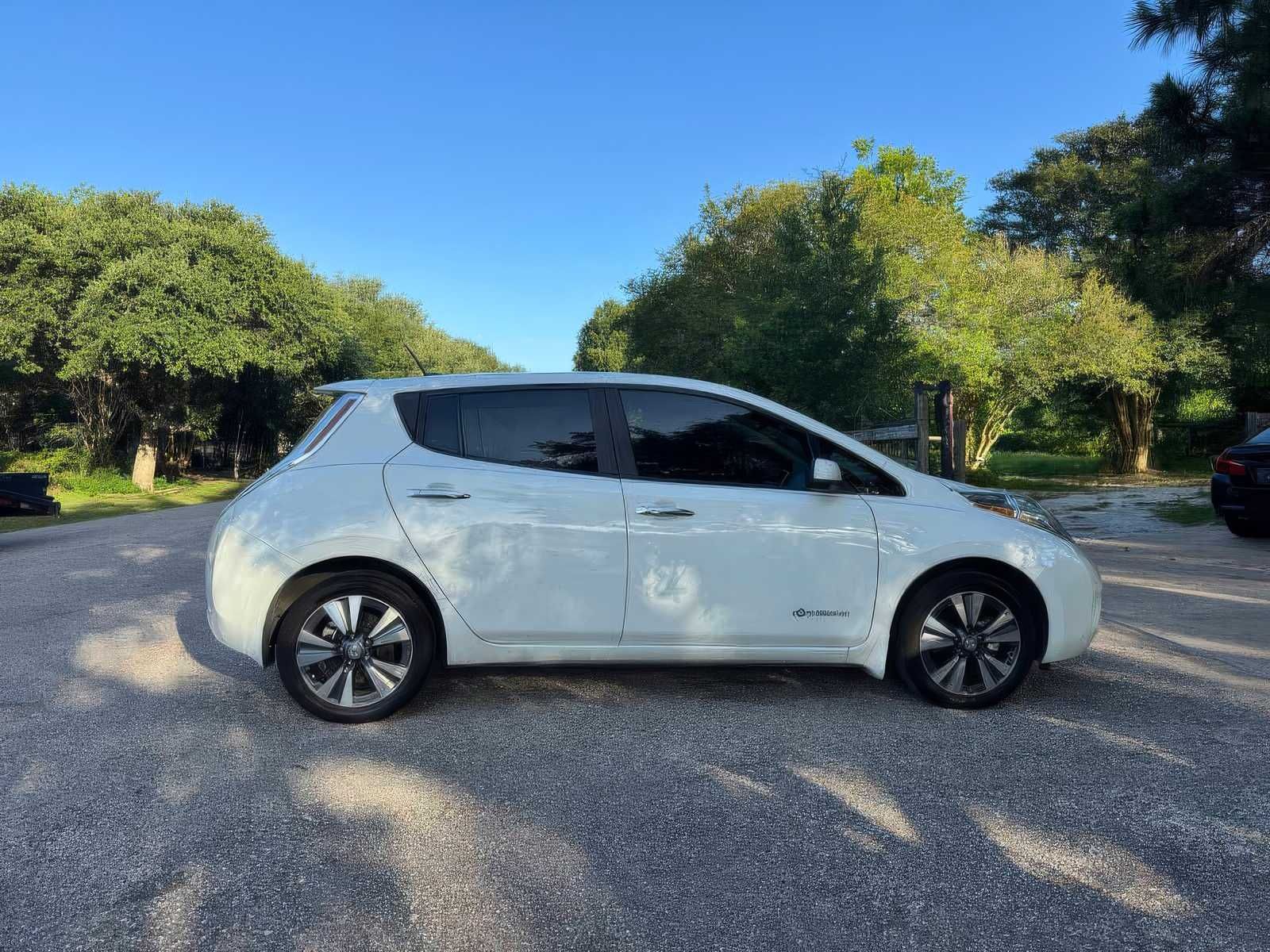 2015 Nissan LEAF