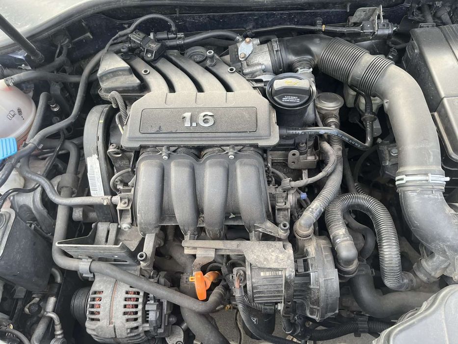 Volkswagen Golf 5 1.6 mpi