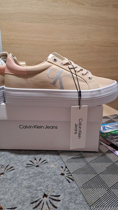 Sneakersy Calvin Klein, r38