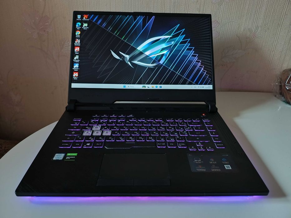ASUS ROG Strix G531GT i7-9750H 16Gb nVIDIA GTX1650 4Gb SS1Tb 144Hz