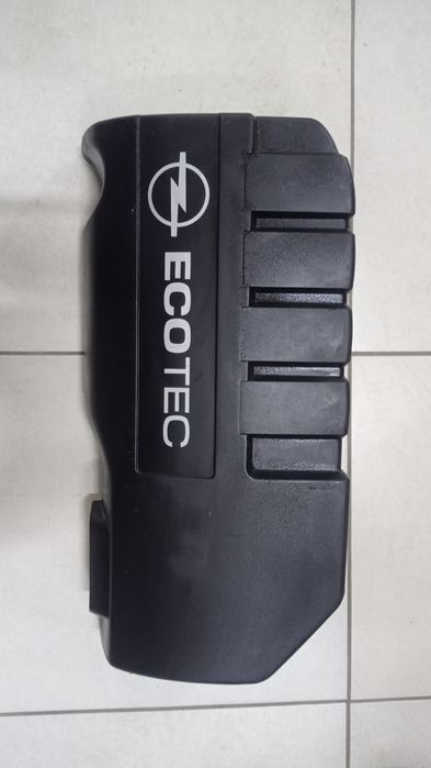 Кришка мотора 55557343 ; 55556744; 55558644