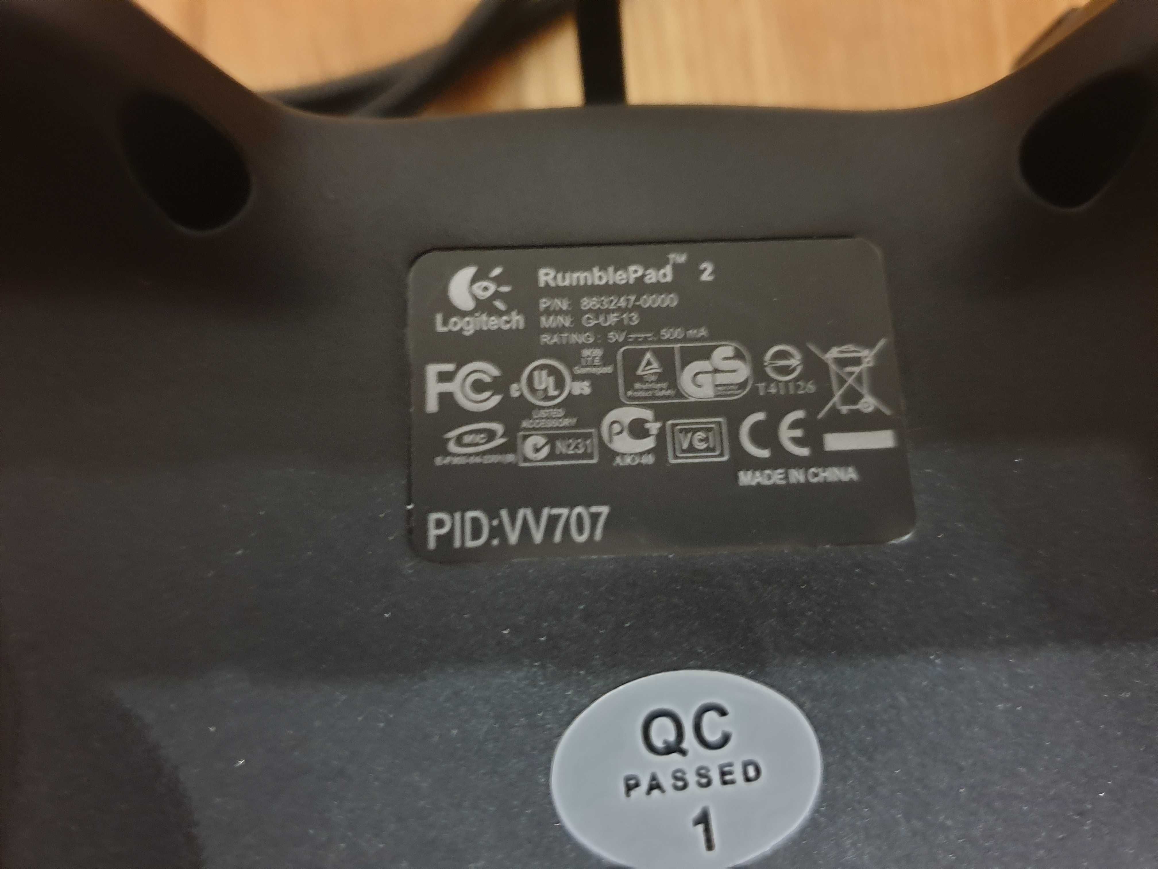 Kontroler, Pad do komputera Logitech