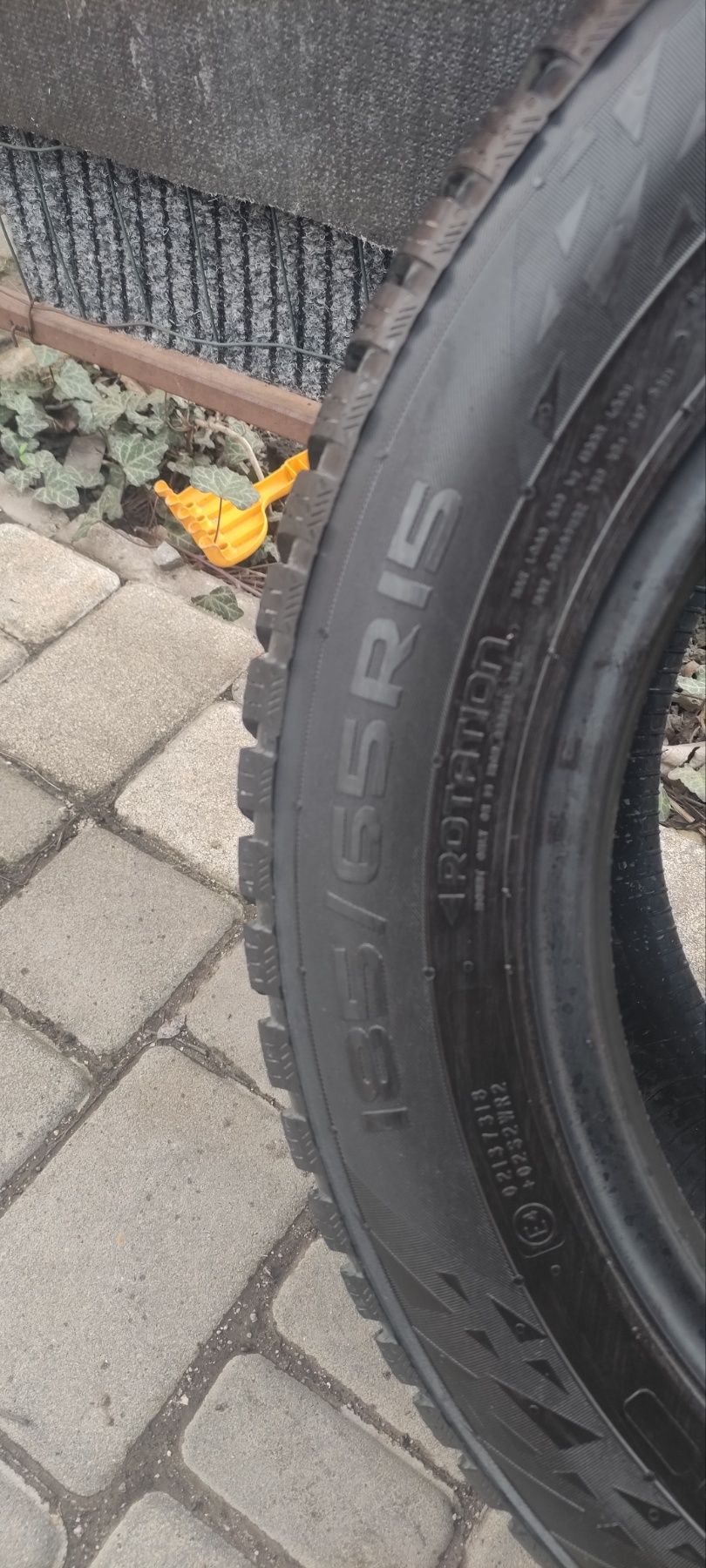 Зимові шини nokian 185/65 R15