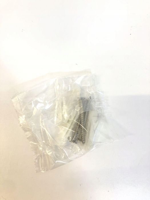 Składana deska do prasowania na ścianę oszczędzająca miejsce 107x30cm