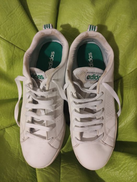 Ténis/ Sapatilhas Adidas 
Tamanho 42
Usadas. Ver fotos.

Entrega em mã