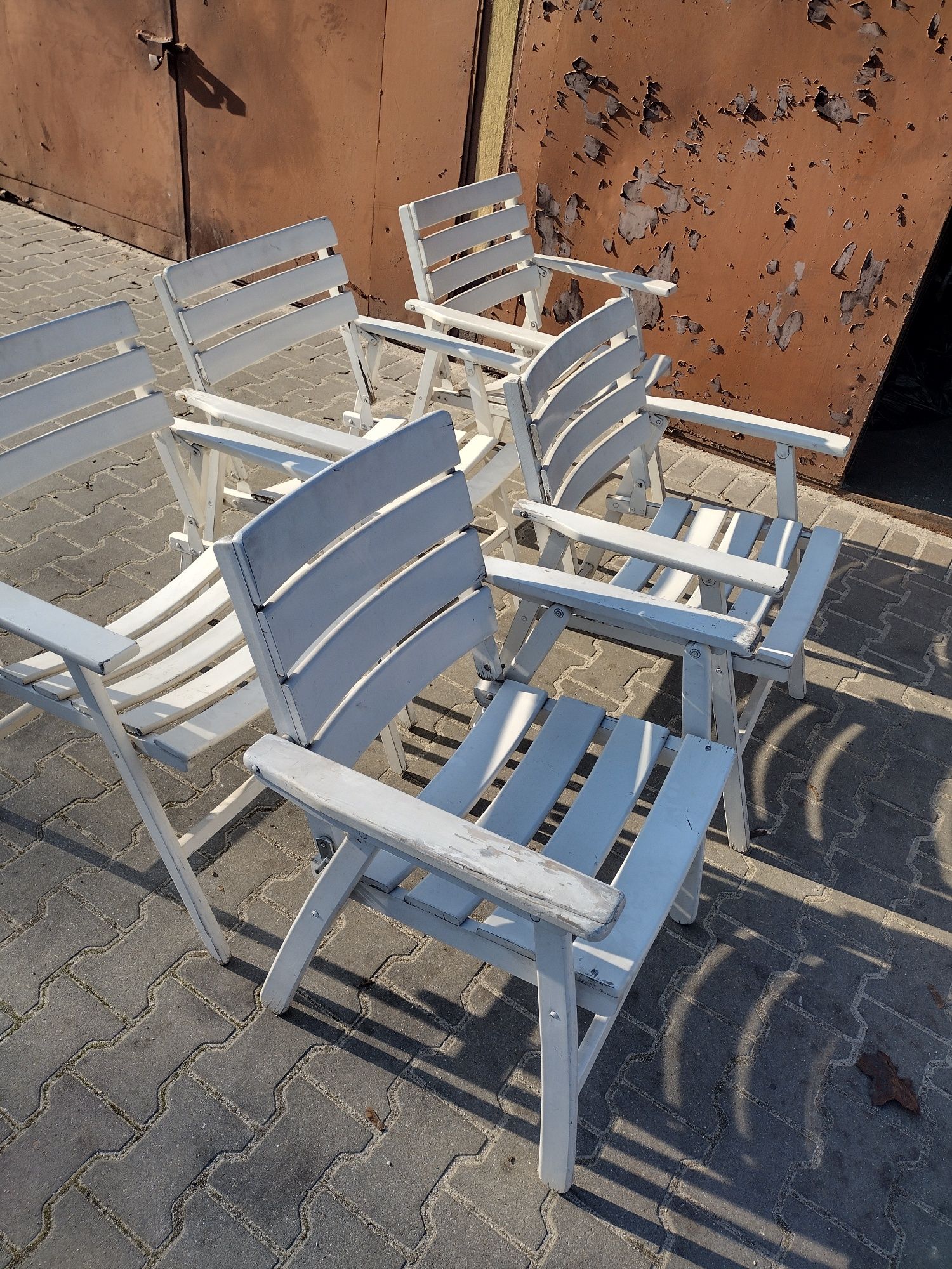 Krzesła ogrodowe leżaki białe z poduchami