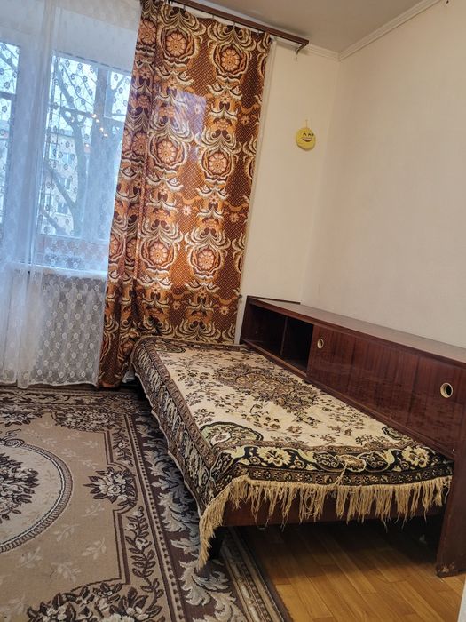 Оренда 1 км.кв.вул.Довженка/Мазепи(Парк,озеро),все необхідне є,вільно