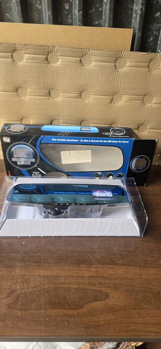 Nowy wideorejestrator samochodowy w lusterku