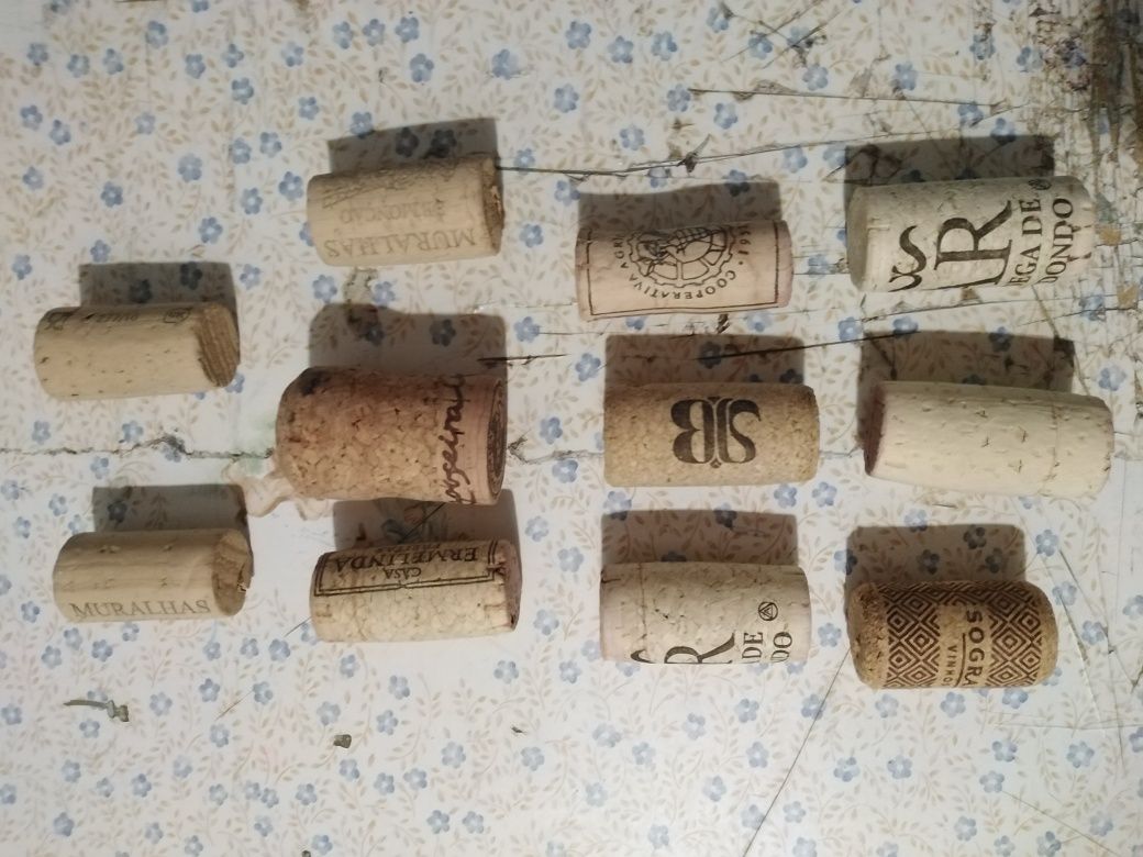Vendo rolhas bom estado