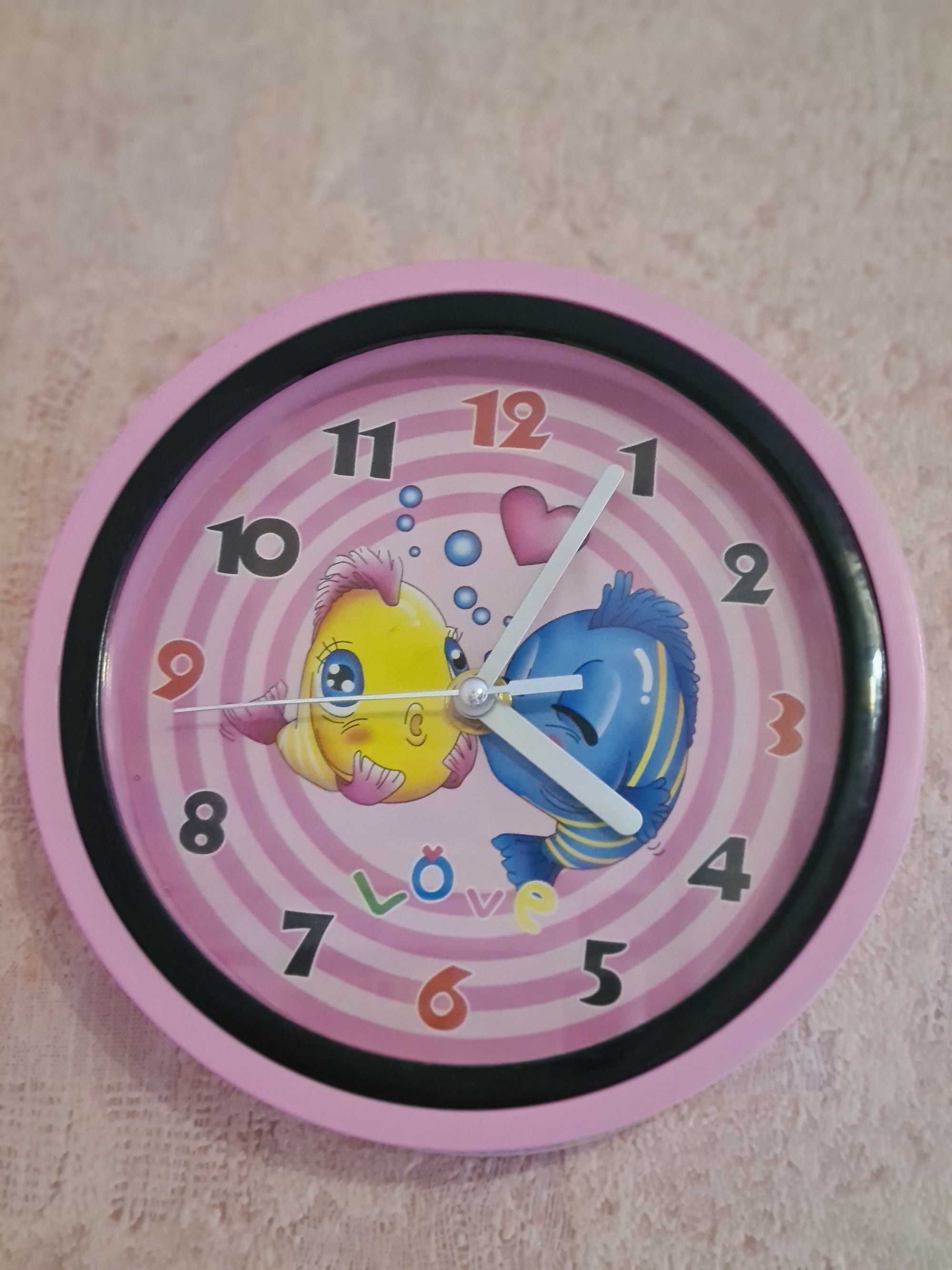 Настенные часы для детской