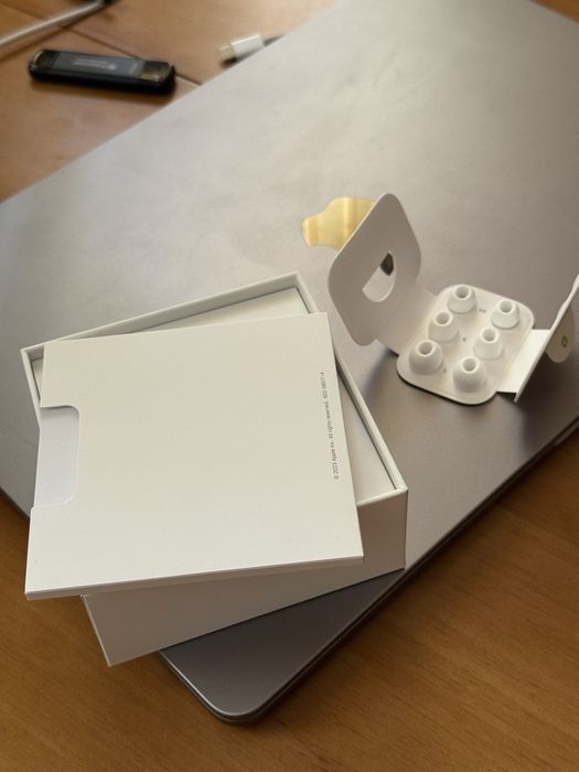 Кейс airpods pro 2 Коробка, насадки оригинал