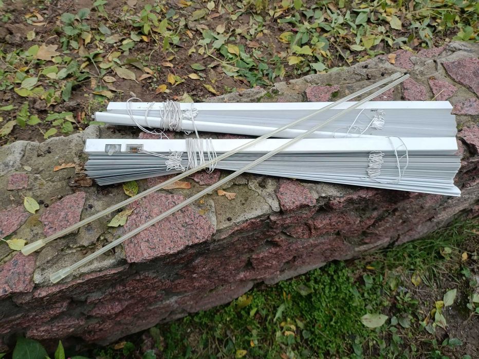 Жалюзи белые 65 на 130 см