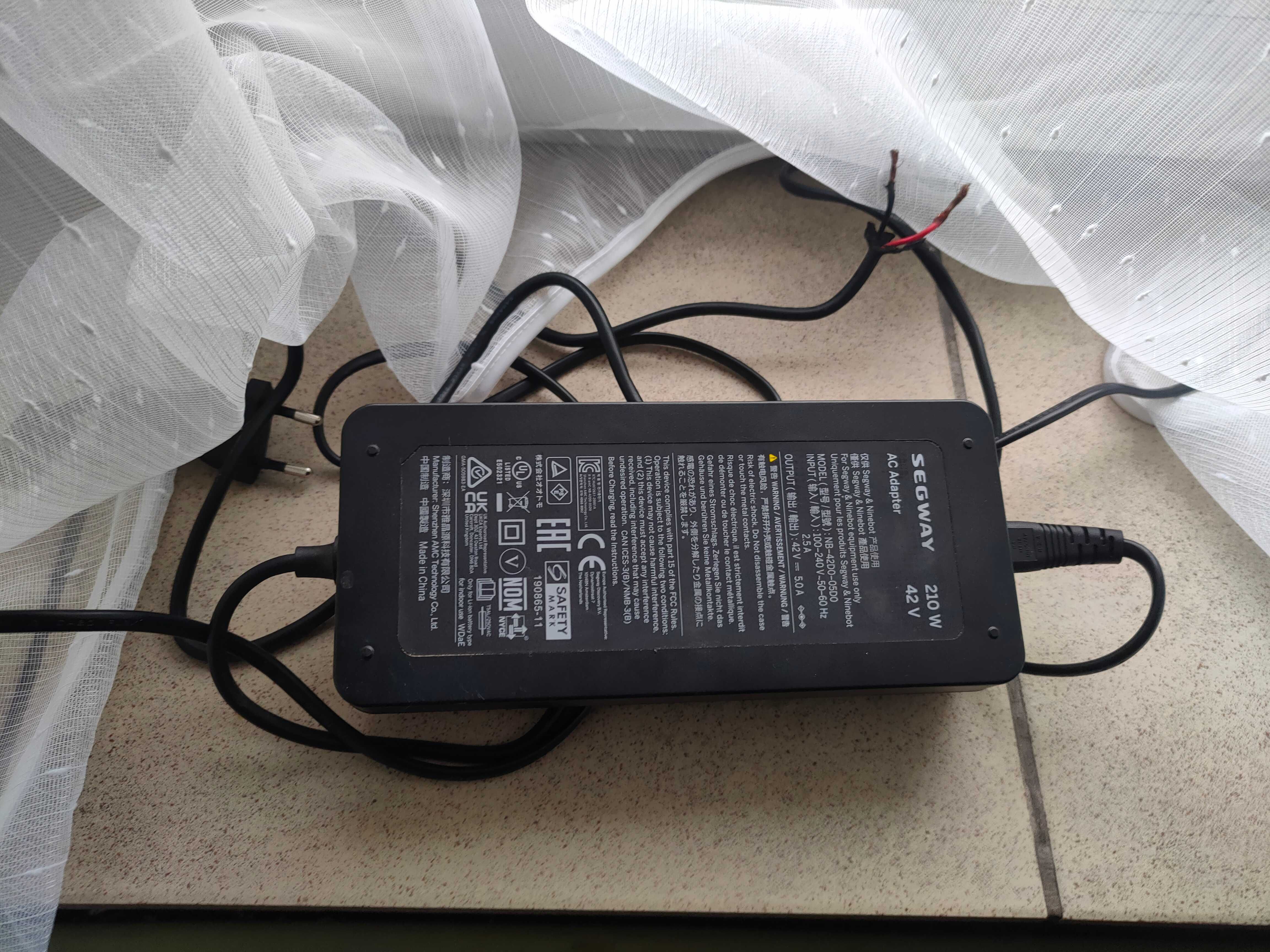 Ładowarka segway 5a 210w 42v