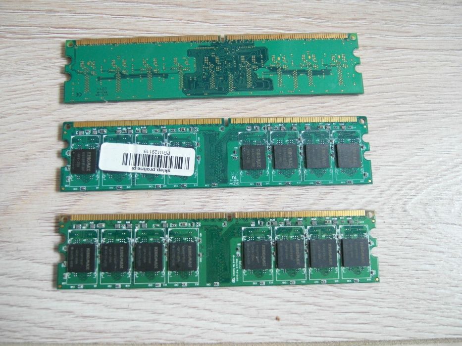 pamięć Ram 3x1 Gb za komplet