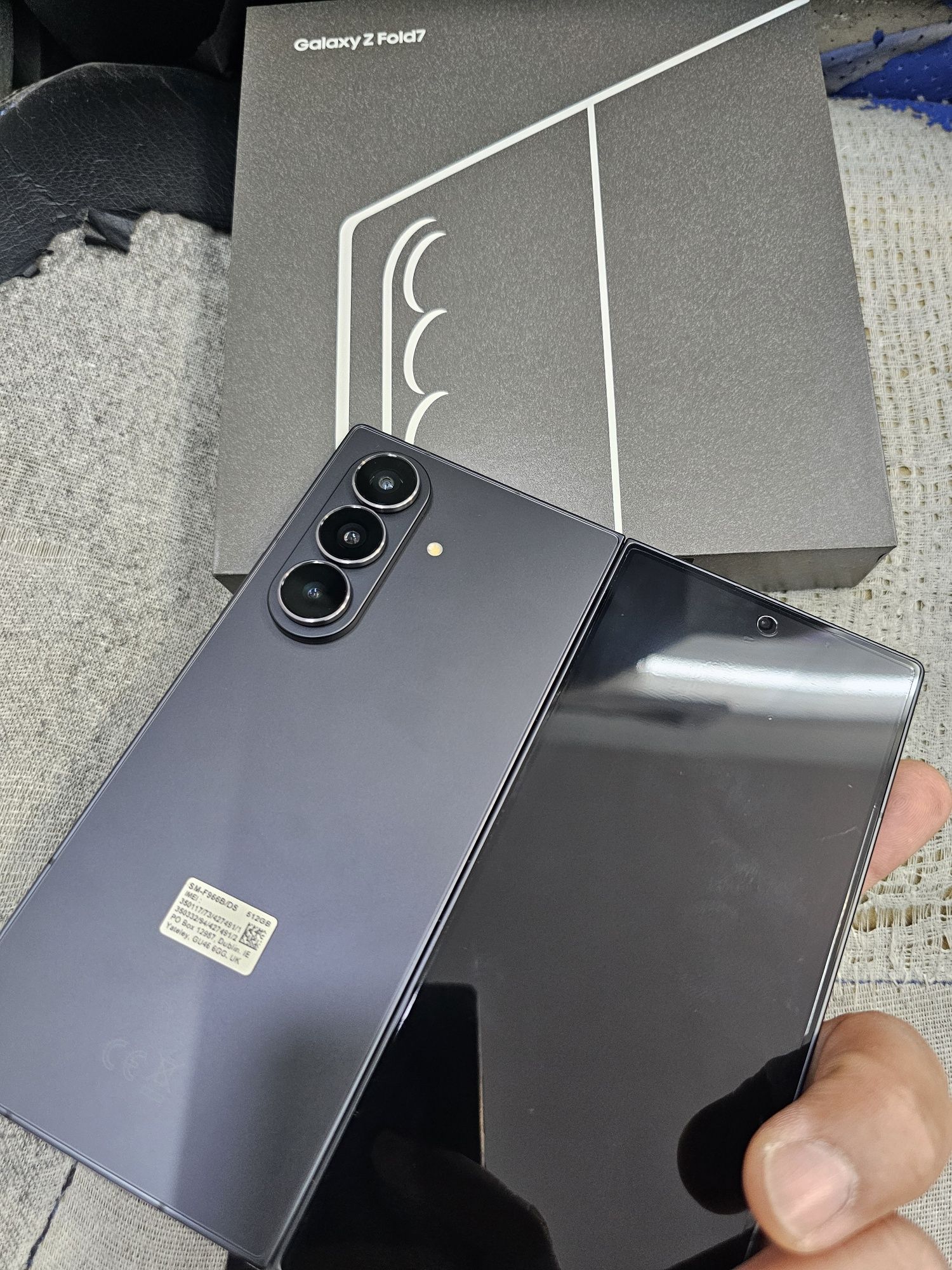 Galaxy zfold 7...512/12gb