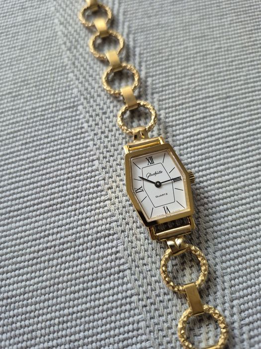 Piekny stary zegarek kwarcowy Glashütte