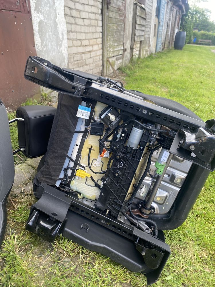 komplet foteli do auta ford escape