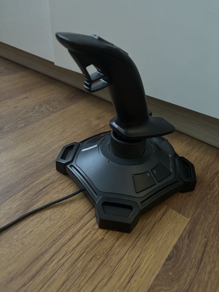 Joystick Logitech Attack 3