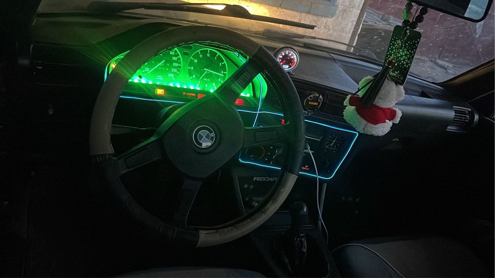 Продам авто бмв 30