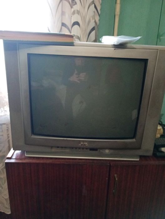 Телевізори різні б у робочі