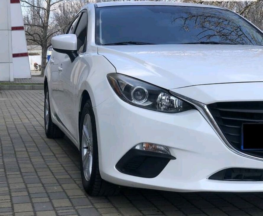 Mazda 3 хетчбек 2016