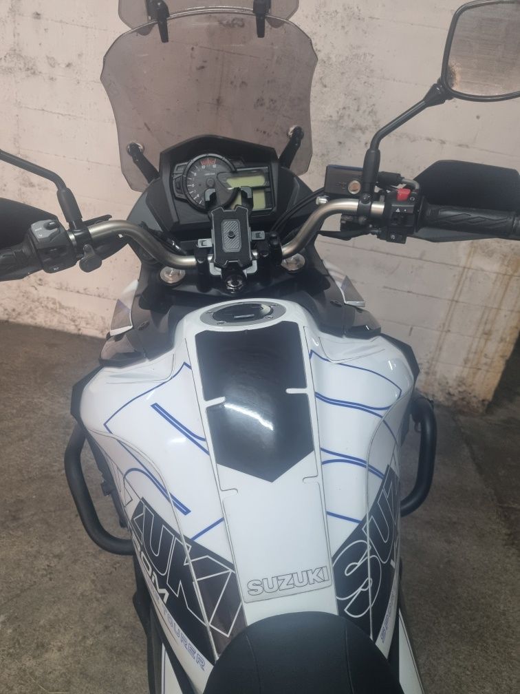 Suzuki v strom 650