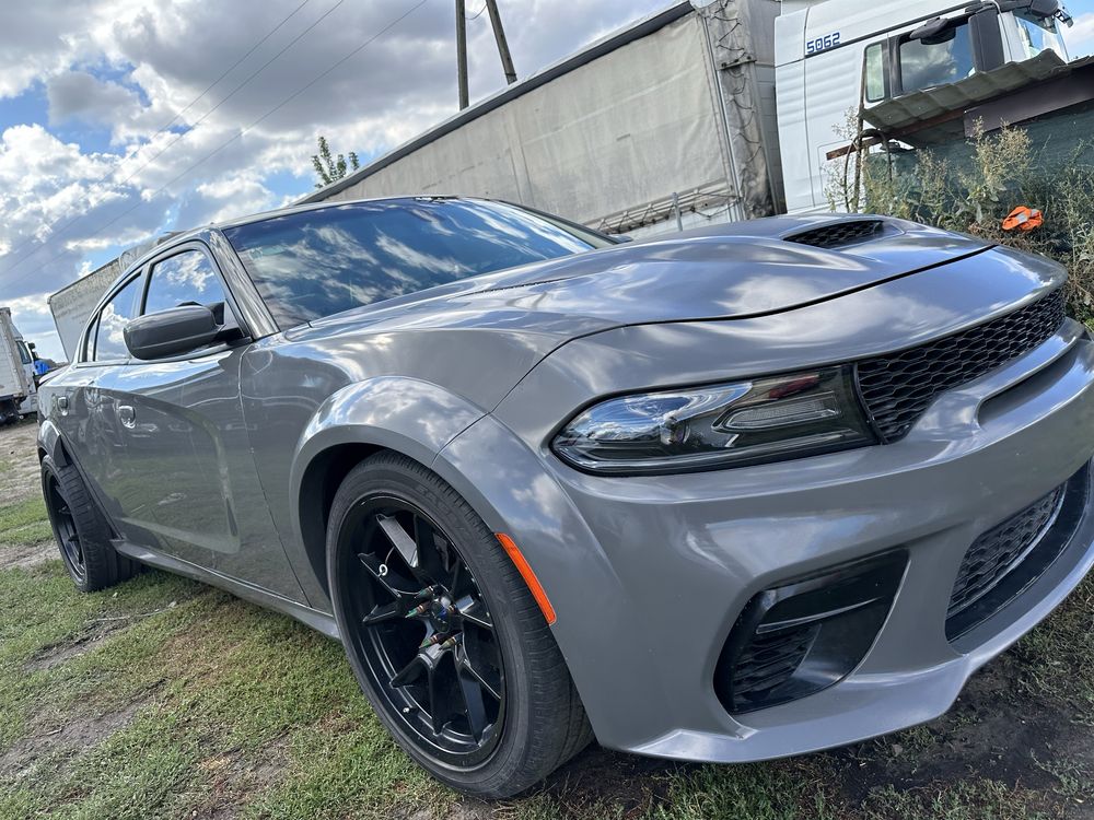 Dodge charger v8 5.7hemi 2018