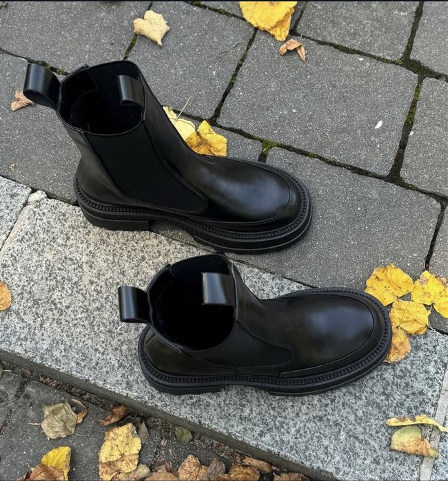 Зимові сапоги челсі.