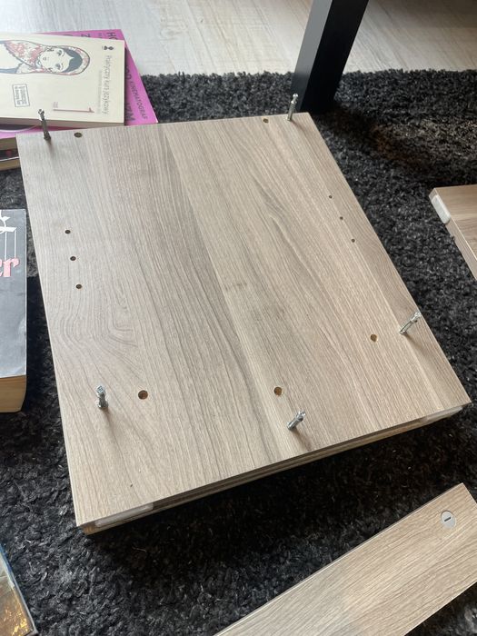 Stolik IKEA komplet śrub