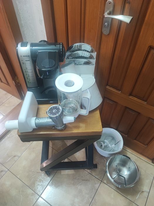 Кухонный комбайн Bosch mum47a1 600w